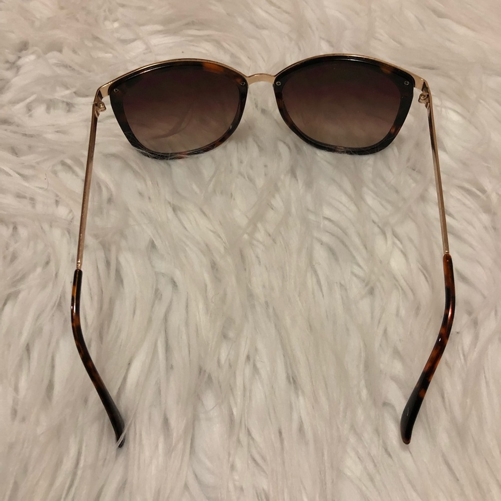 Sunglasses - Picture 2 of 3